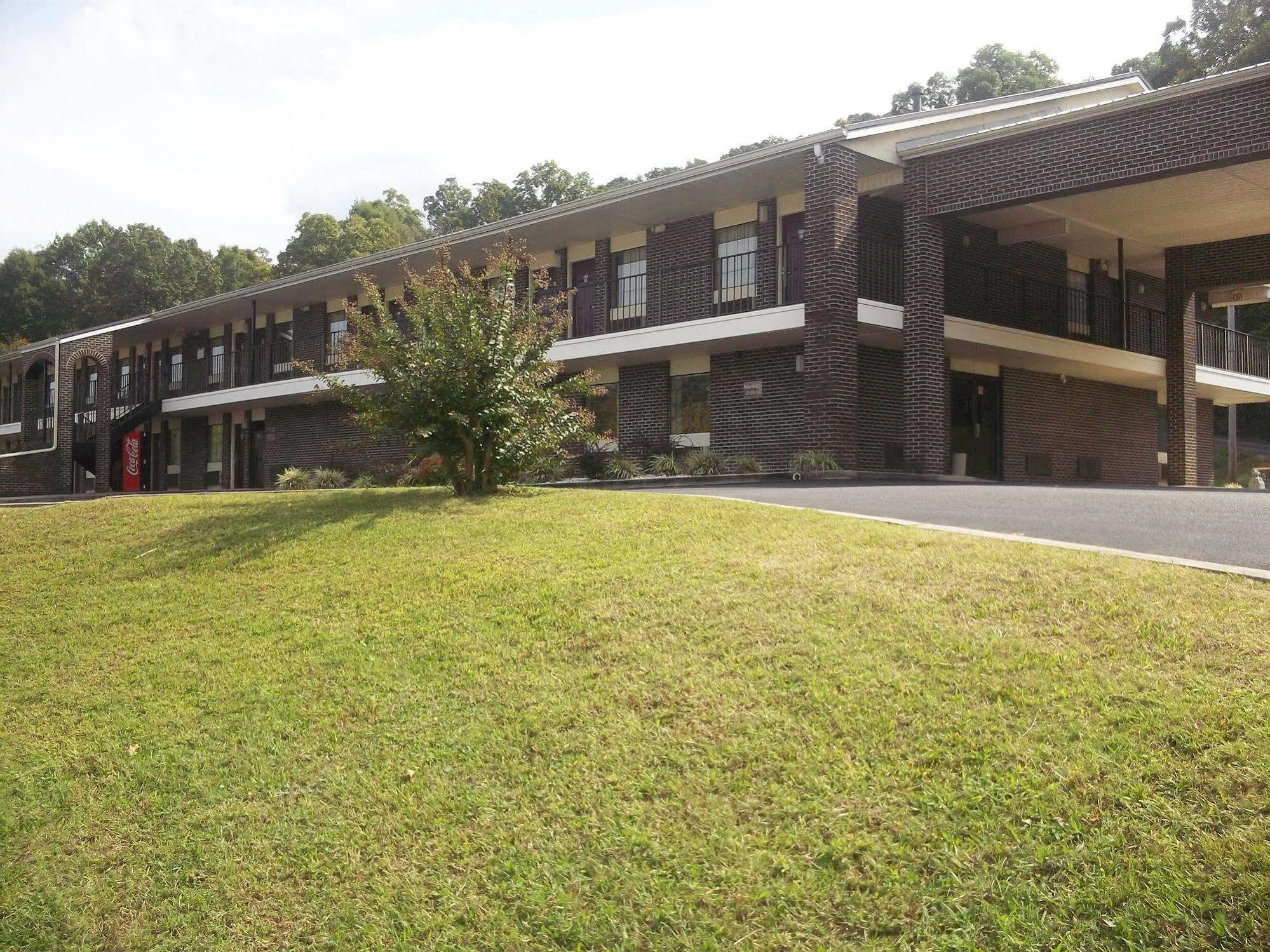 Days Inn Guntersville Exteriör bild